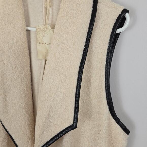 Hem & Thread Soft Sherpa Open Vest Ivory W Black Piping NWT Large LAGENLOOK BOHO - Picture 3 of 7